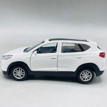 Diecast White Kia Sportage (or Similar SUV) Model Car 1:32 Scale | Simulated Alloy with Lights & Sound